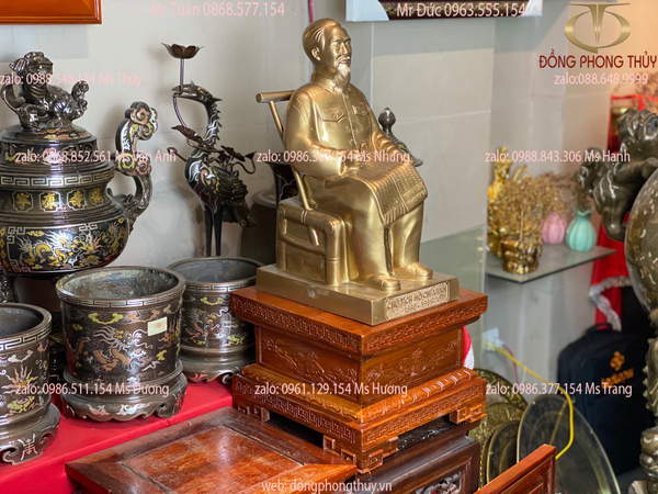 Tượng bác hồ ngồi ghế mây viết xã luận bằng đồng đỏ 42cm nặng 10,5kg