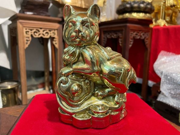 Tượng mèo bằng đồng Cao 14, ngang 11, sâu 8, nặng 1,2kg