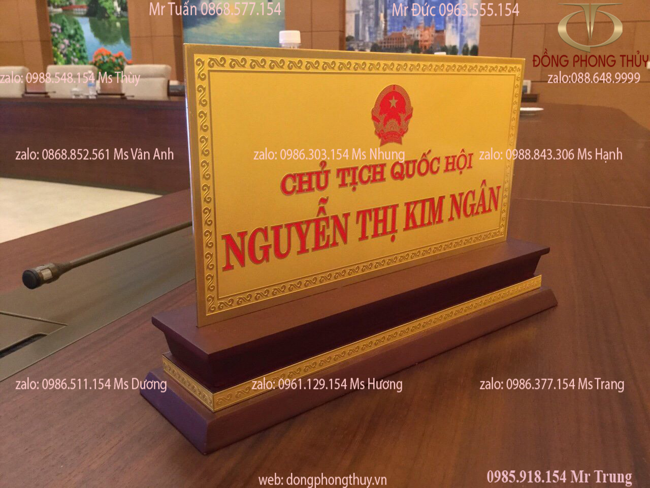 Biển chức danh để bàn bằng đồng mạ vàng 24k