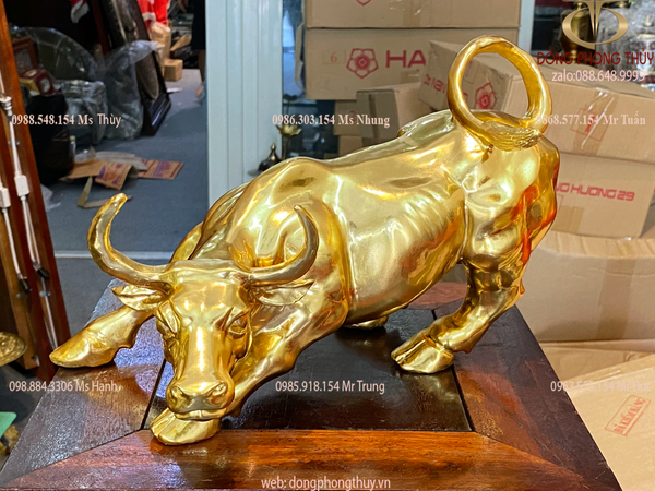 Quà tặng-Tượng mạ vàng: Trâu vàng bằng đồng thếp vàng 24k 20cm