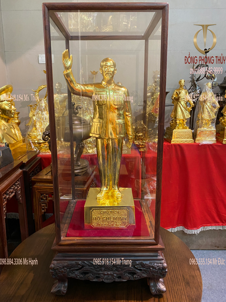 Tượng bác hồ đứng vẫy tay chào bằng đồng dát vàng 24k cao 50cm ngang 14,5cm sâu 15cm nặng 6,5kg