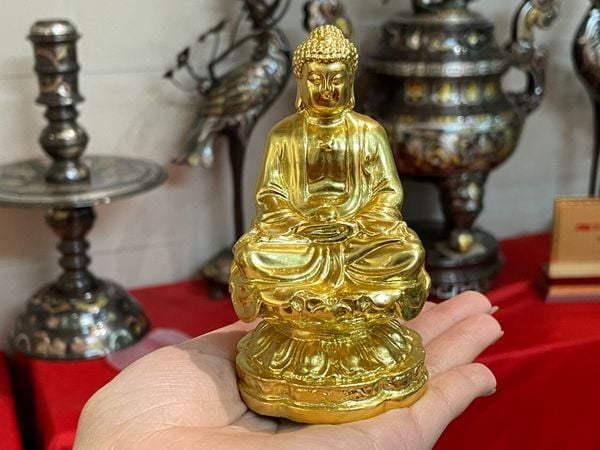 Tượng phật a di đà bằng đồng dát vàng 24k để xe ô tô
