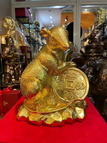 Quà tặng mạ vàng: Tượng chuột bằng đồng dát vàng 24k cao 27