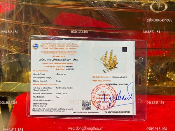 Quà tặng vip: Mô hình thuyền buồm mạ vàng 24k cao 68cm ngang 86cm