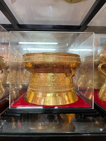 Trống đồng đông sơn đường kính 30cm dát vàng 24K