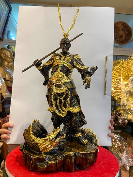 Tề thiên đại thành bằng đồng dát điểm vàng