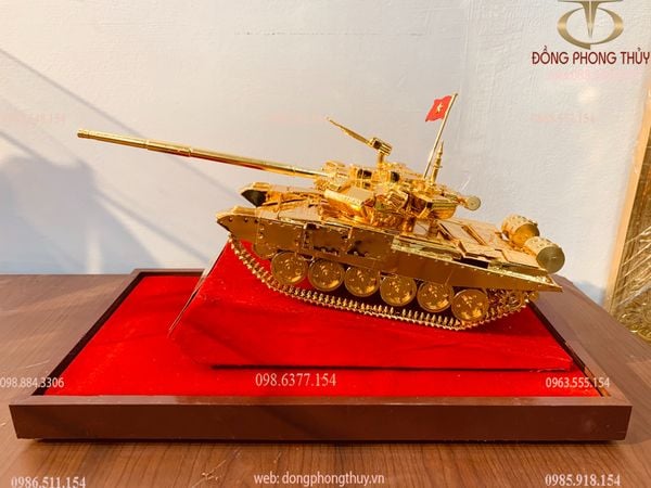 Mô hình xe tăng mạ vàng 24K ngang 41 sâu 23 cao 27cm
