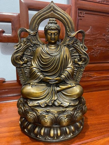 Tượng Bổn Sư Thích Ca bằng đồng cao 45 nặng 15kg màu hun nâu