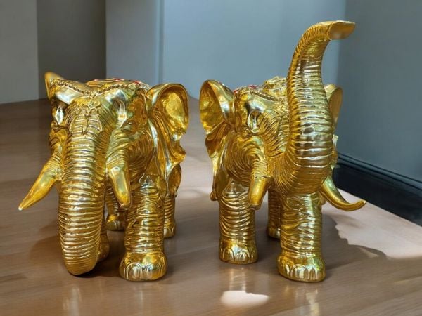 Đôi voi bằng đồng dát vàng 24k