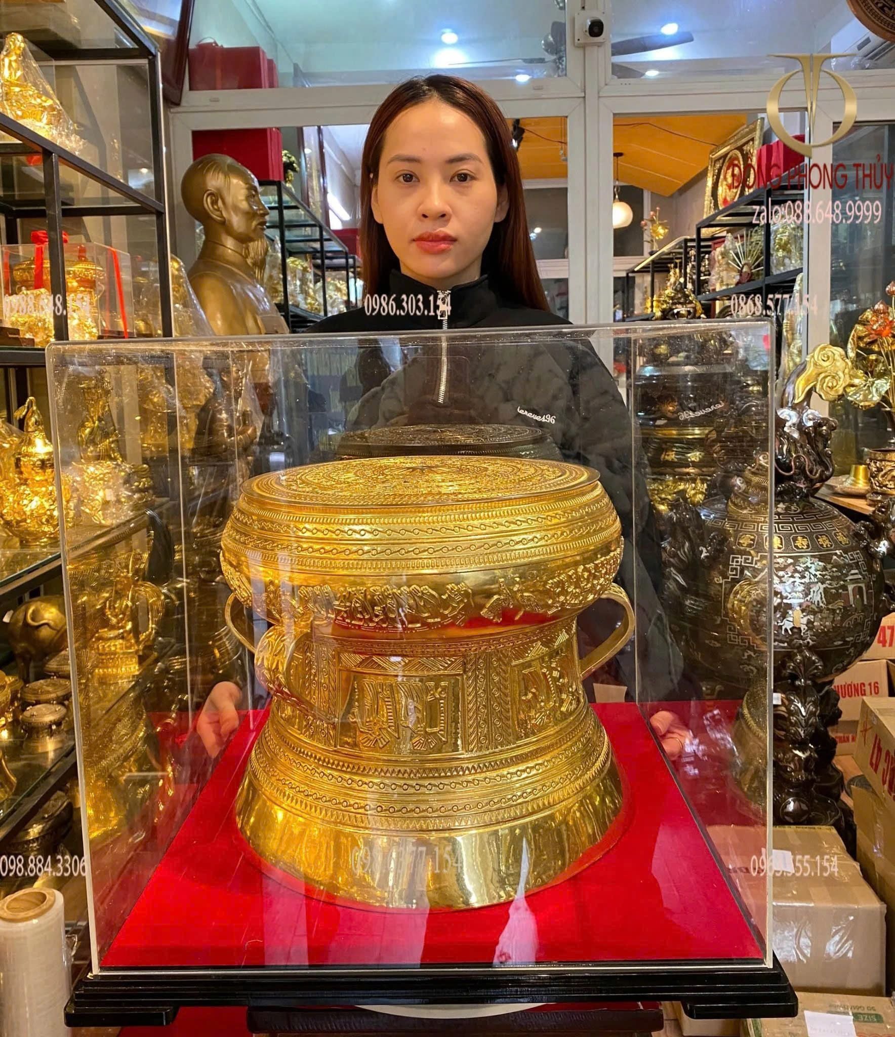Trống đồng Đông Sơn dát vàng 24k quà tặng doanh nghiệp