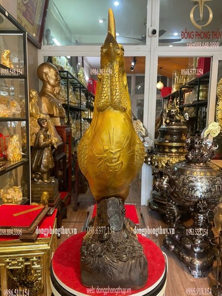 Tượng gà bằng đồng Cao 69 ngang đế 28 sâu 17 ngang đuôi 50 nặng 16,4kg