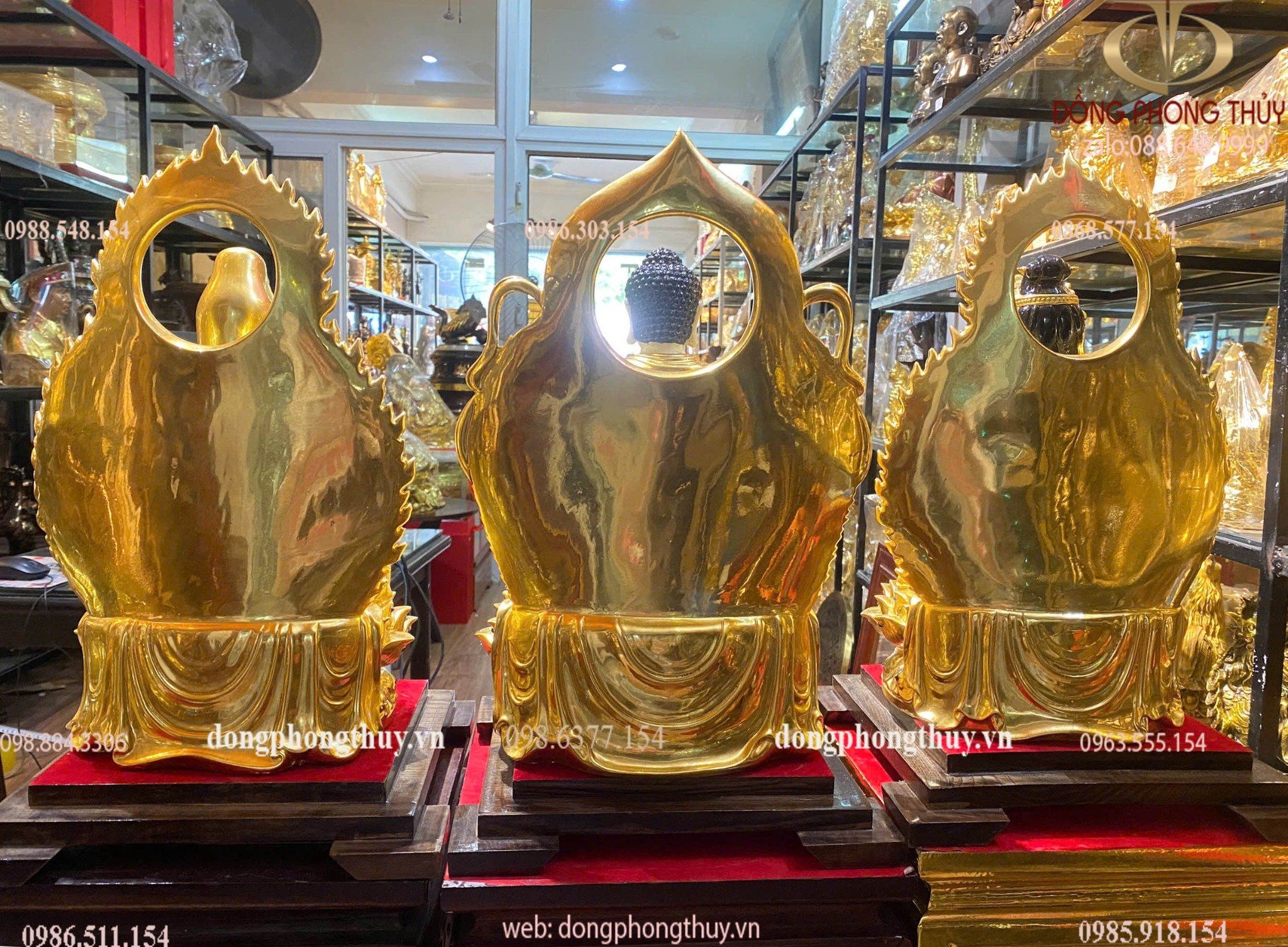 Tây Phương Tam Thánh cao 43cm nặng 38kg dát vàng 24k, vẽ màu, đính đá
