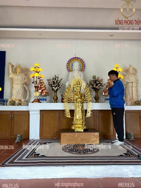 Thiên Thủ Thiên Nhãn bằng đồng dát vàng Cao 1m37 ngang 40 sâu 35