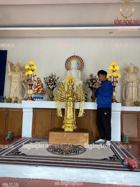 Thiên Thủ Thiên Nhãn bằng đồng dát vàng Cao 1m37 ngang 40 sâu 35