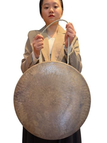 Lệnh đồng màu cổ Đk 40cm nặng 4,7kg