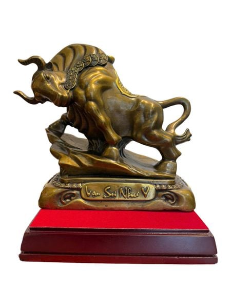 Tượng trâu bằng đồng vạn sự như ý chữ Việt 26cm