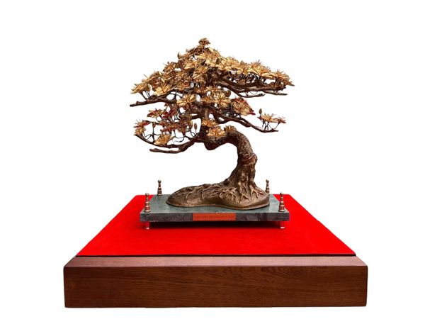 Chậu hoa mai bằng đồng mạ vàng 24k