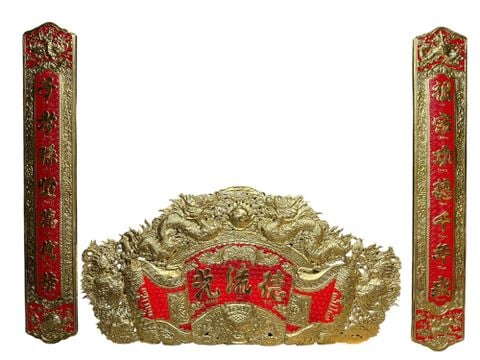 Cuốn thư câu đối bằng đồng 1m55 nặng 10,5kg dát vàng