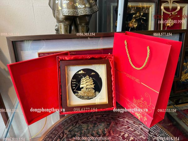 Quà tặng mạ vàng: Tranh thuyền buồm mạ vàng 24k 20x20cm