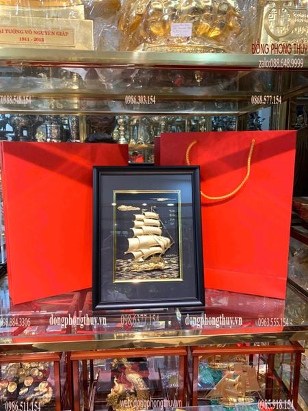 Tranh thuyền buồm mạ vàng 24k  - tranh thuận buồm xuôi gió 25x32cm