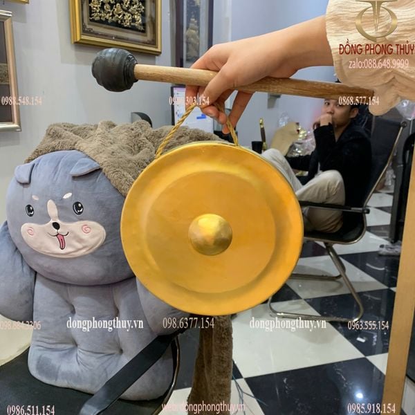 Chiêng đồng 25cm màu vàng