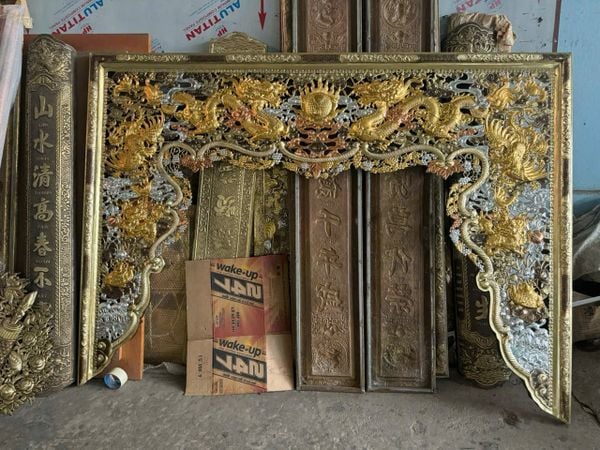 Cửa võng bằng đồng rộng 2m