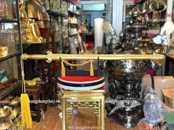 Kiếm phong thủy dát vàng 24k