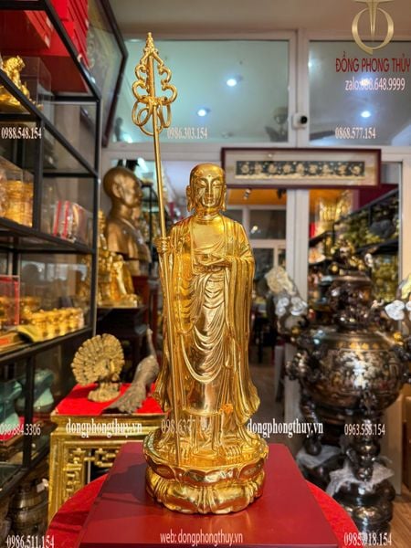 Tượng Địa Tạng Vương bằng đồng dát vàng 24k Cao đến đầu 37 ngang 14 sâu 15 nặng  4kg