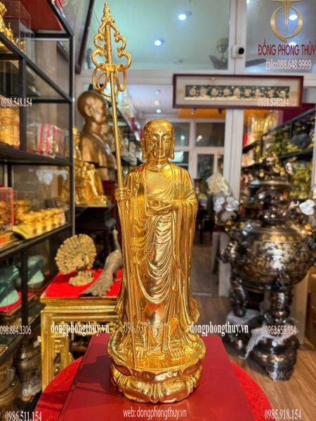 Tượng Địa Tạng Vương bằng đồng dát vàng 24k Cao đến đầu 37 ngang 14 sâu 15 nặng  4kg