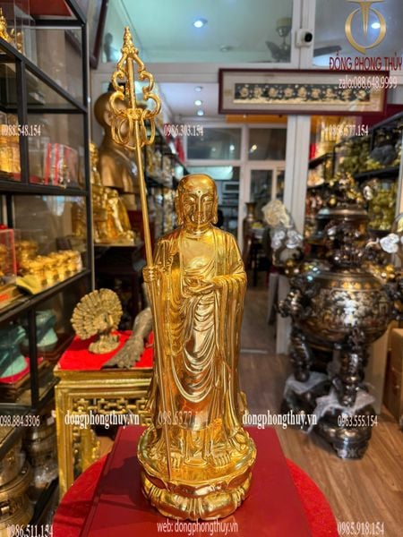 Tượng Địa Tạng Vương bằng đồng dát vàng 24k Cao đến đầu 37 ngang 14 sâu 15 nặng  4kg