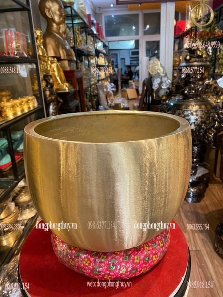 Chuông bát bằng đồng nặng 15.8kg đkinh 28.1cm cao 26cm cả đế