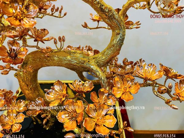 Chậu đào bằng đồng mạ vàng 24k cao 42 ngang 75 rông 35 nặng 10kg