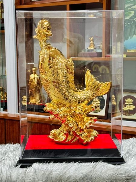 Cá chép hóa rồng bằng đồng dát vàng 24k Cao 39 ngang 15 sâu 13 nặng 3,9kg