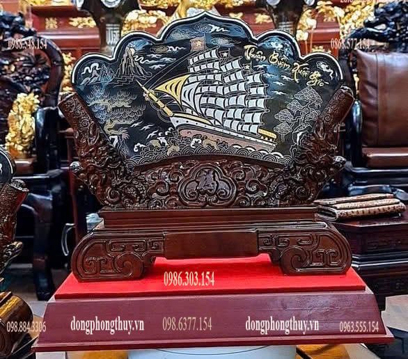 Tranh mã đáo thành công để bàn khảm ngũ sắc
