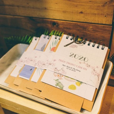 Lịch mini để bàn họa tiết đáng yêu