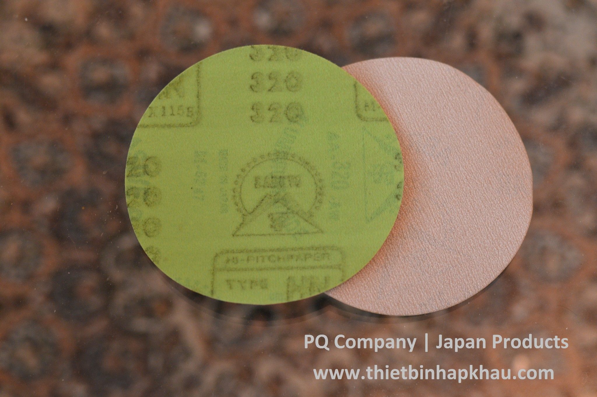 Nhám dĩa HN mặt lưng có lông dính, Hộp 100 tờ; Qui cách 125mm x không lỗ; Độ hạt P320. Code: 3.10.530.0013 | www.thietbinhapkhau.com | Công ty PQ 