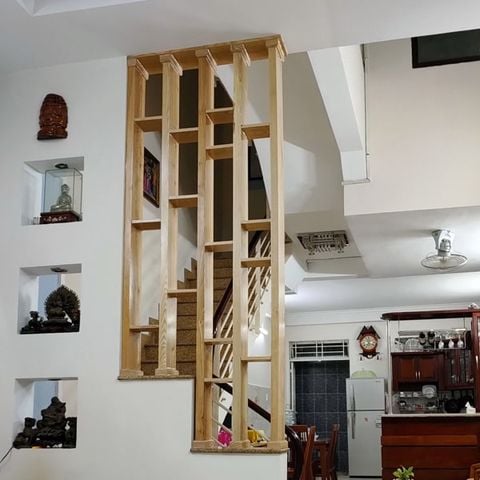  Lam gỗ cầu thang nhị cấp - 02 