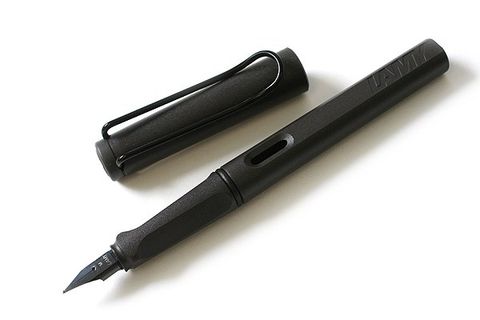 Bút mực Lamy Safari Matt Black 2 