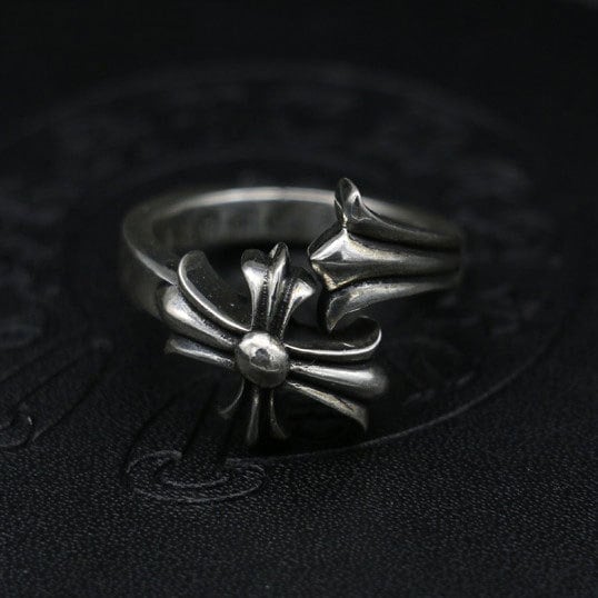  Nhẫn Bạc Chrome Hearts Hoa Cộng Xoắn - NB442 