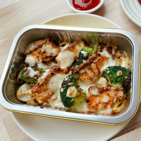 Mì Ý Cá Hồi NaUy Sốt Tiêu Đen Đút Lò Phô Mai (vị cay)