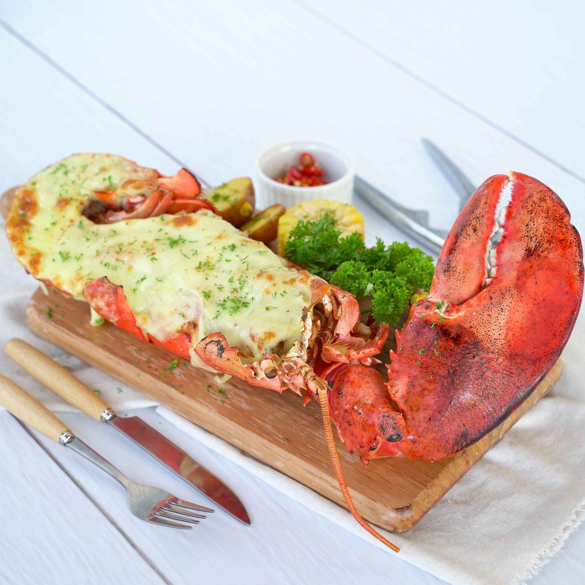 Tôm Hùm Alaska Nướng Phô Mai Lobster Bay