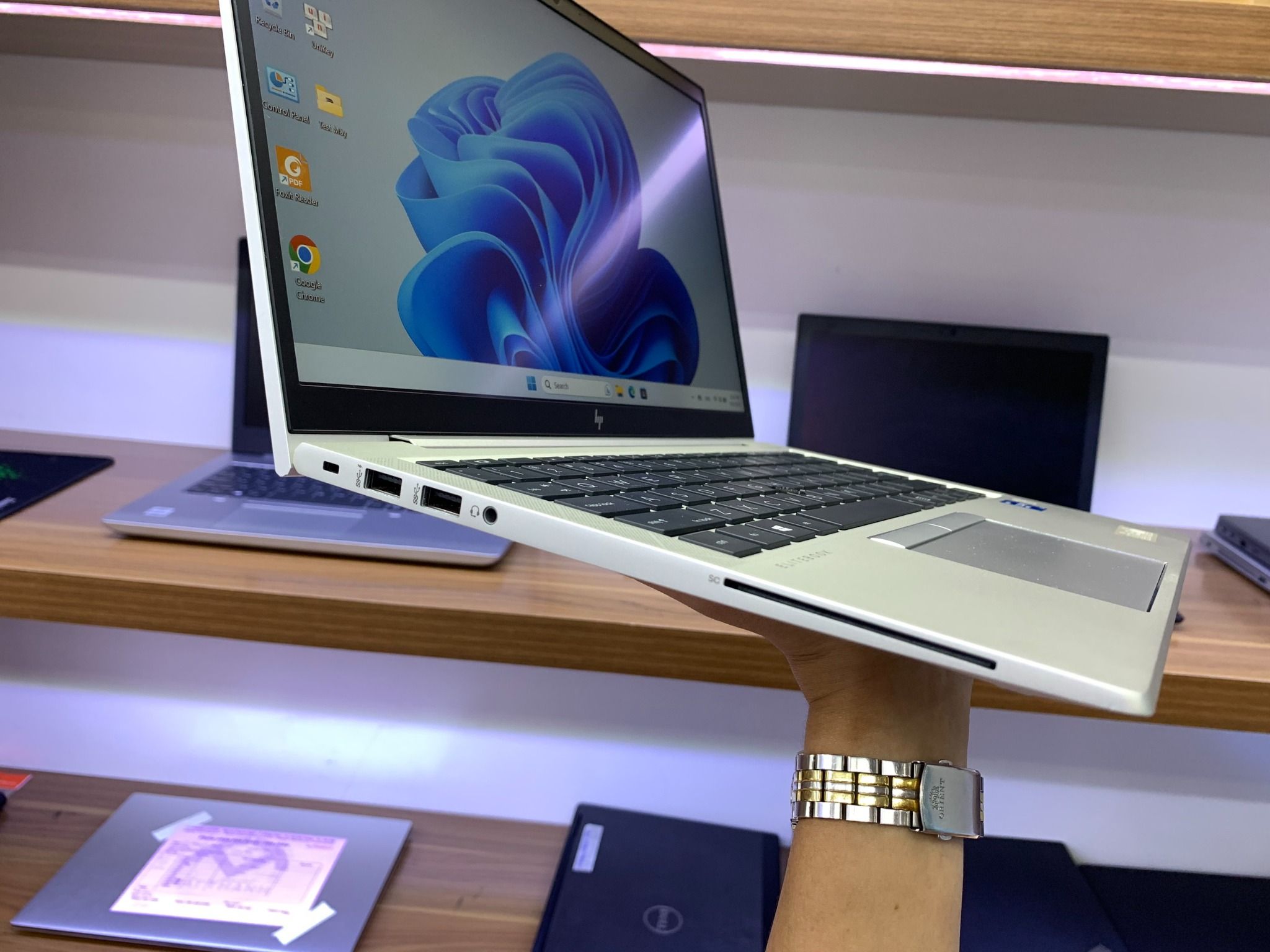 HP Elitebook 840 G8 – Tất Thành Laptop