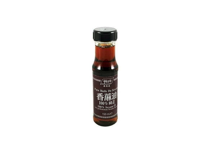 Dầu mè nguyên chất Yeo's chai 150ml