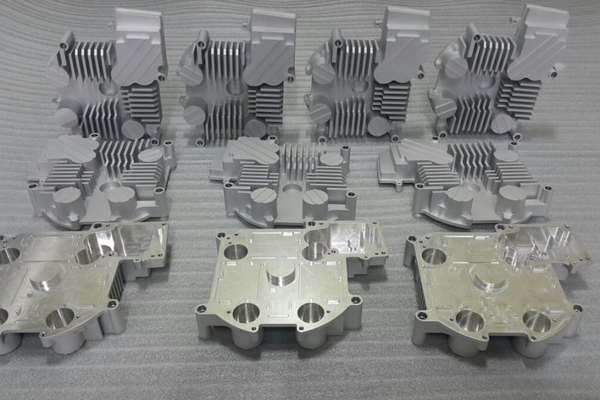  ĐÚC ÉP NHỰA VÀ SILICONE 