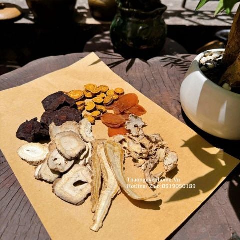  Thang đen tóc hồng da 