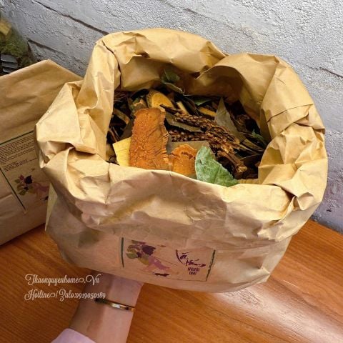  Lá tắm dân tộc Dao sau sinh 