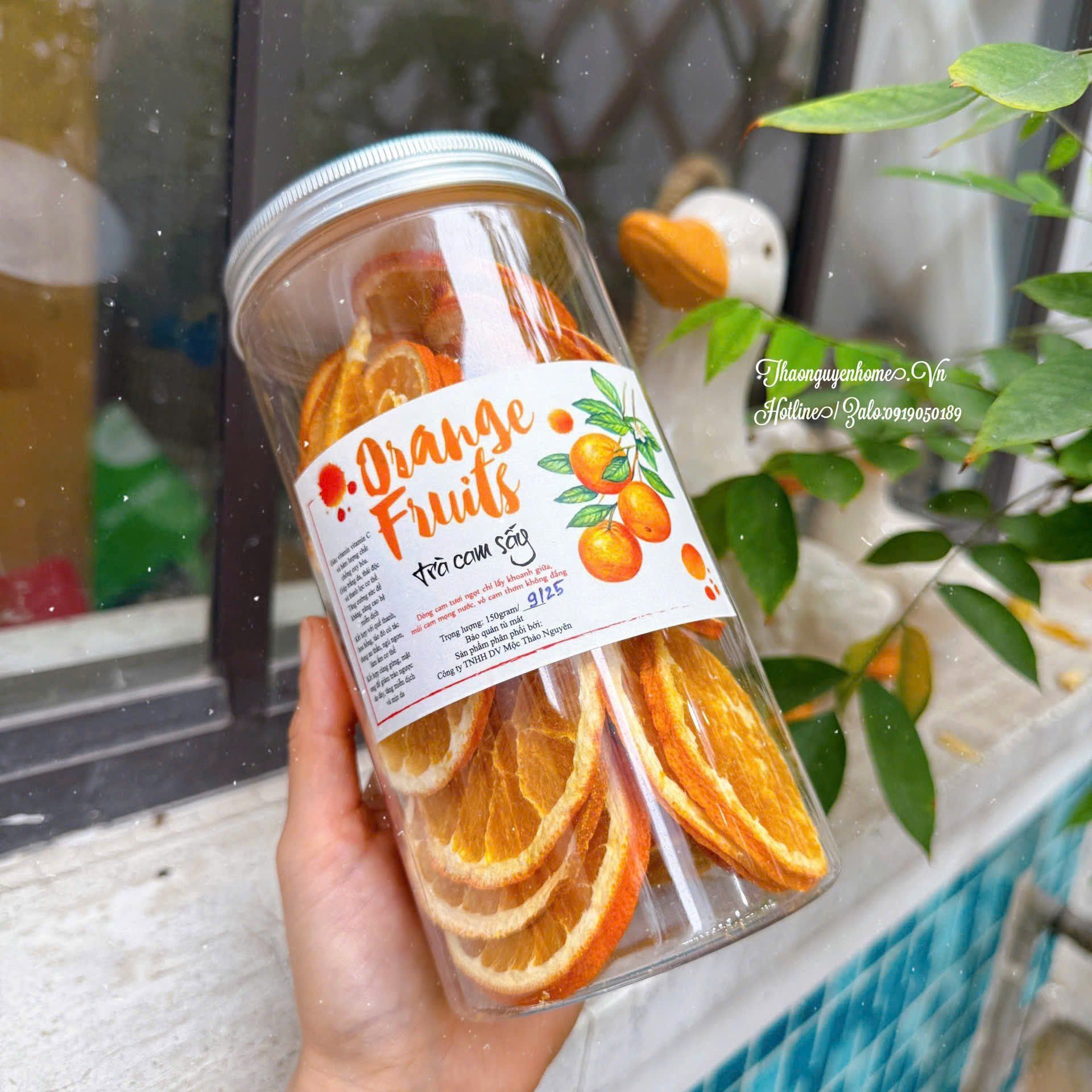Cam sấy khoanh giữa hộp 150gr