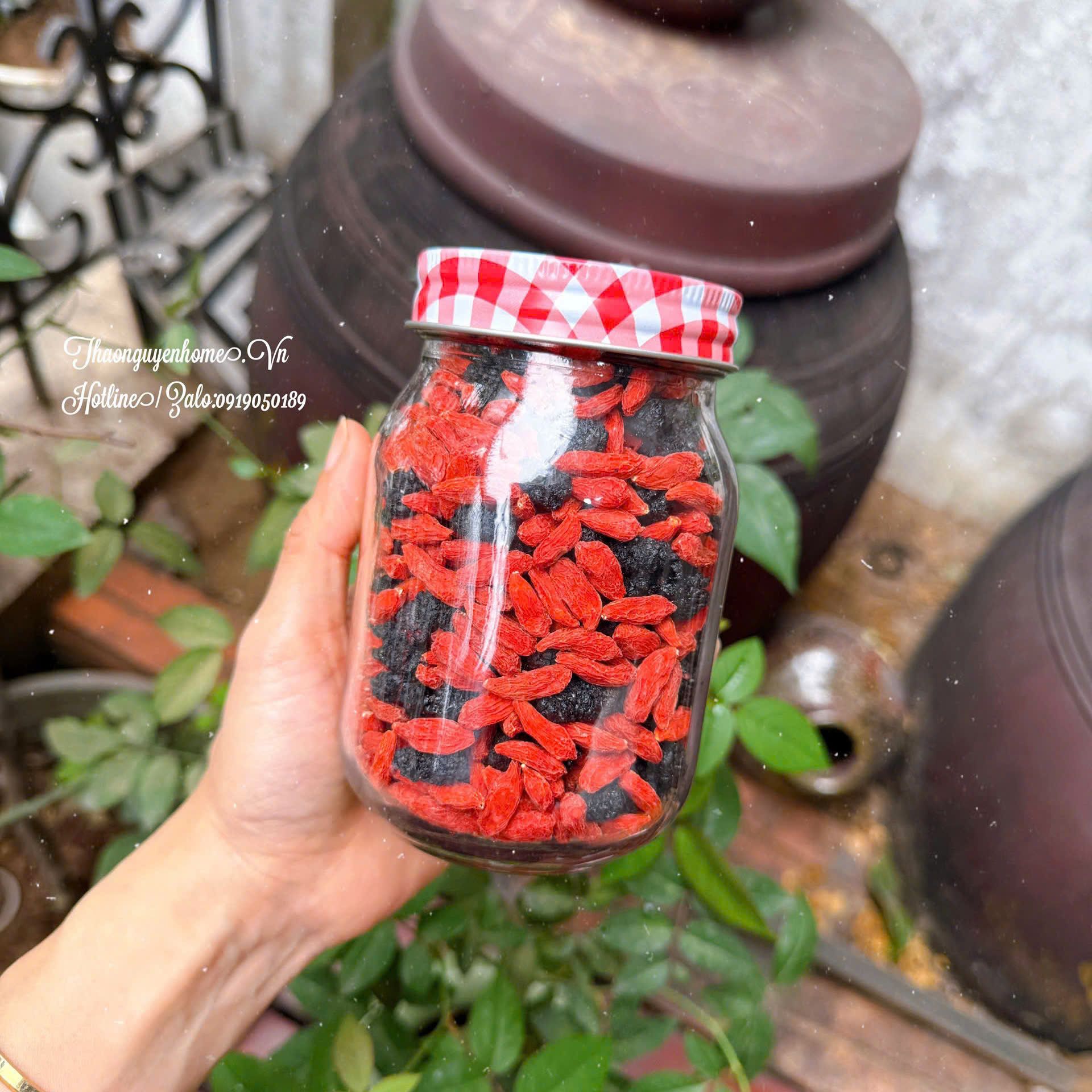 Kỷ tử dâu tằm mix hũ 230gram