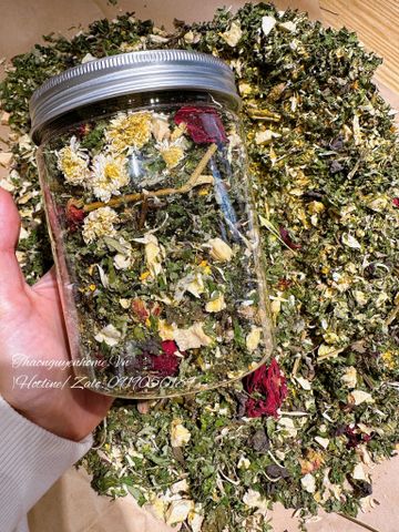  Xông mặt thảo dược lá trà cổ giảm mụn, đẹp da 