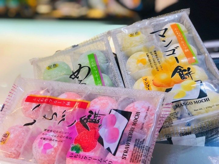 Bánh Mochi Royal family vị dưa lưới Hami Melon Mochi 216g